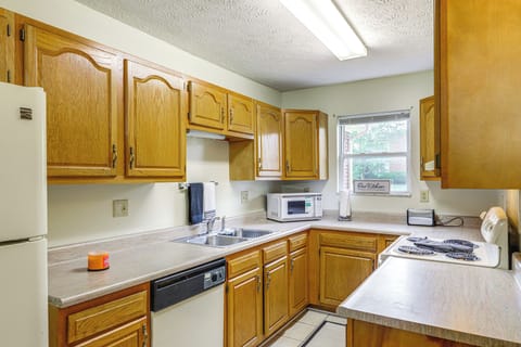 Kitchen | Keurig Coffee Maker | Dishwasher | Cooking Utensils | Toaster