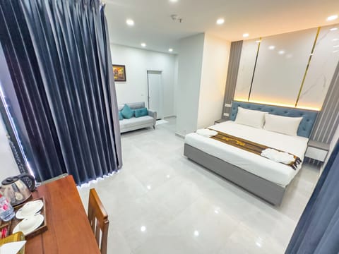 Deluxe Double Room, Balcony | Desk, free WiFi