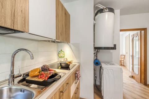 Family Apartment, 1 Bedroom (Villa Pastoedo Apartment Bianco) | Private kitchen | Fridge, microwave, oven, stovetop