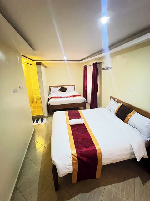 Deluxe Double or Twin Room | Desk, free WiFi, wheelchair access