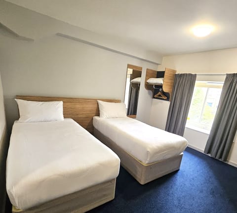 Standard Twin Room, Mobility Accessible, Non Smoking | Soundproofing, iron/ironing board, free WiFi