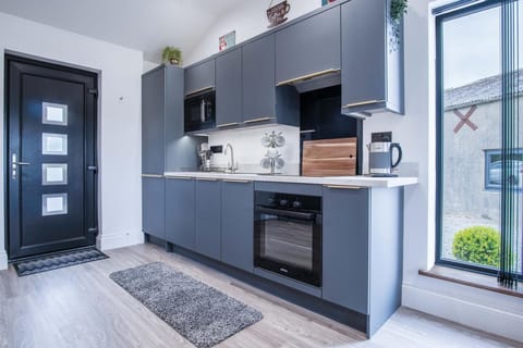 The Shack - 1 Bedroom - Cosheston (20730)