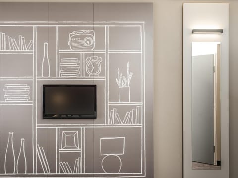 Premium bedding, pillowtop beds, desk, laptop workspace