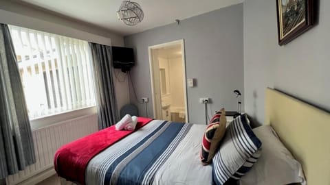 Standard Single Room | Free WiFi, bed sheets