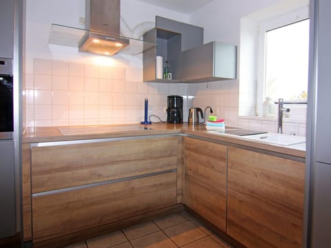 House | Private kitchen | Toaster, highchair