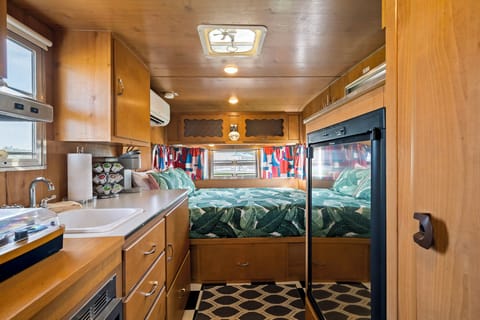 Miss Estella, Double Bed with Sofa bed, Pool Access | Hypo-allergenic bedding, blackout drapes, free WiFi, bed sheets