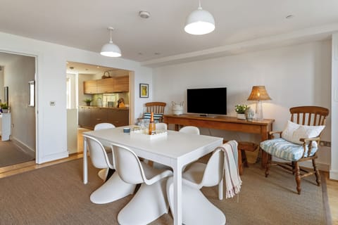 Seafront property, parking, close to town