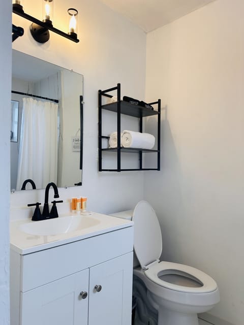 Standard House, Private Bathroom (Coastal Guesthouse 3) | Bathroom | Shower, free toiletries, hair dryer, towels