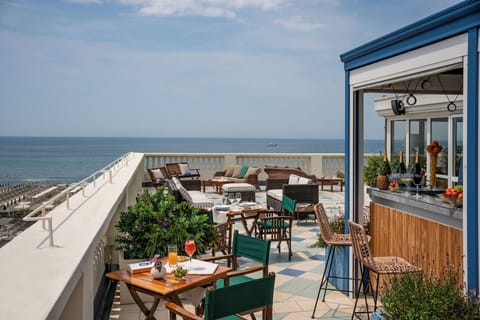 Autumn, Common Room, Spring, Summer, Winter