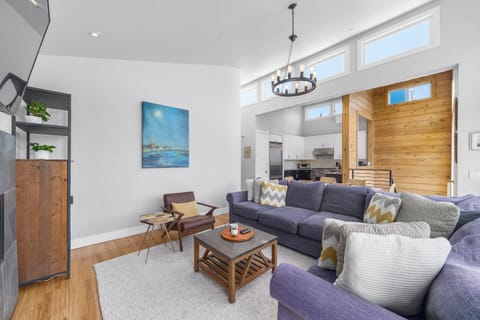 Living Room - Upstairs