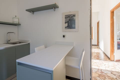 Autumn, Kitchen, Spring, Summer