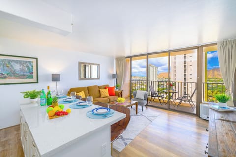 Condo, 1 Bedroom, Ocean View (0039) | In-room dining