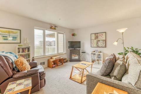 221 Vacation by the Sea