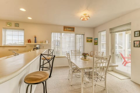 221 Vacation by the Sea