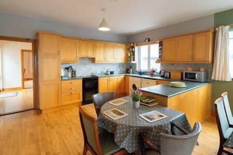 Ce288219 a5b7 40ef 9fff 2803bf574aa0