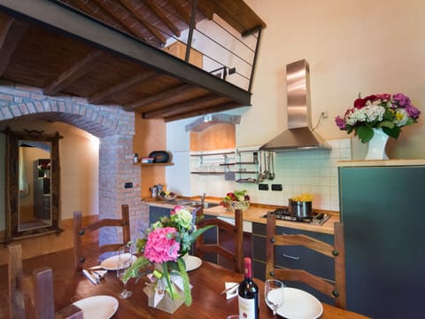 Fridge, oven, dishwasher, toaster