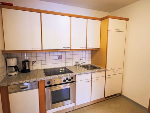 Fridge, oven, dishwasher, highchair