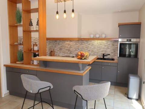 Kitchen / Dining Room