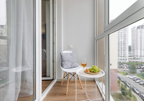 Luxury Condo | Terrace/patio