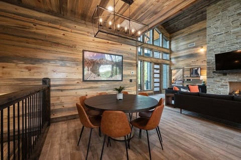 Dining table seats 8 with additional seating for 5 at the breakfast bar