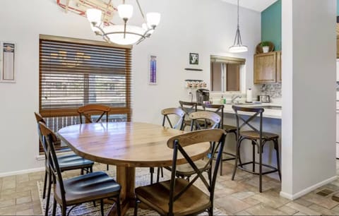 Dining room and breakfast bar with seating for 9