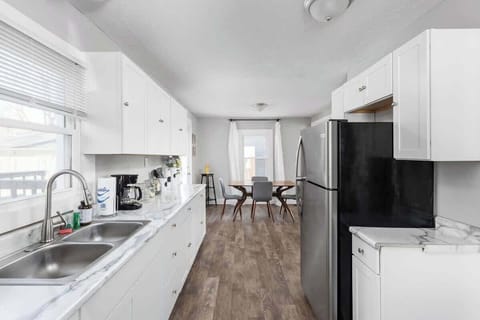 Our kitchen features new stainless steel appliances, fully stocked for the chefs of your group :)