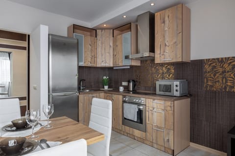 Family Apartment, Kitchen | Private kitchen