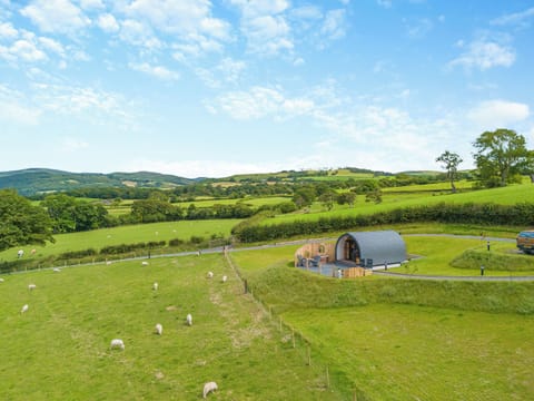 Setting | Leri - Glampio Ger Y Gors Glamping, Talybont, near Borth