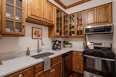This kitchen is where style meets functionality! Love the rich wood textures alongside the chic stainless steel appliances. Let the culinary adventures begin! ✨ #HomeSweetHome