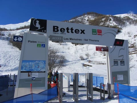 Departure of the Bettex Lift just 150m from Chalets Lacuzon