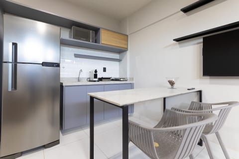 Standard Apartment | Private kitchen | Fridge, microwave, cookware/dishes/utensils