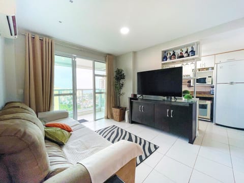 Communal lounge / TV room,Dining area,Sea view