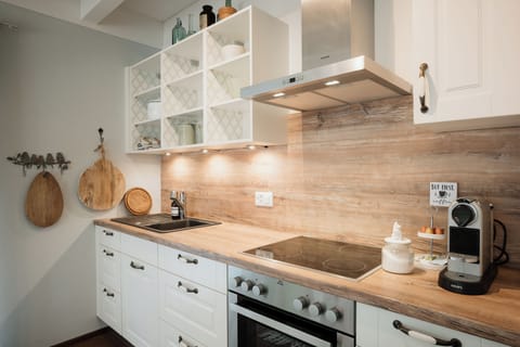 perfekt ausgestattete Küche