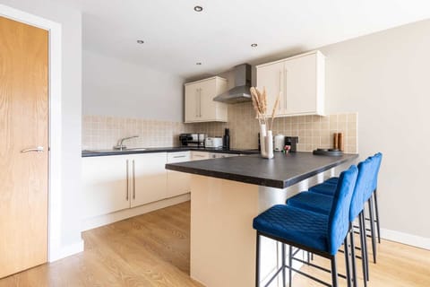 The Pall Mall Apartment, Liverpool - Host & Stay