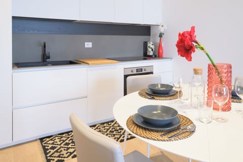 Deluxe Apartment, Sea View | Private kitchen | Full-size fridge, oven, stovetop, dishwasher