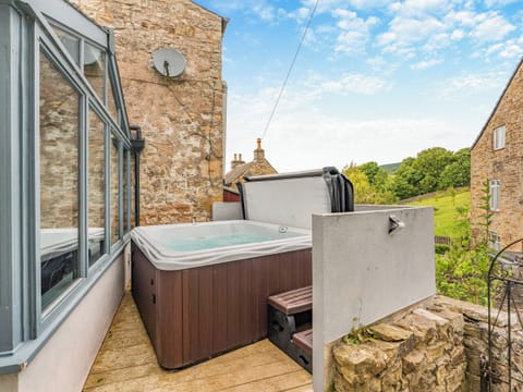 Hot tub | Mill Race House, Alston