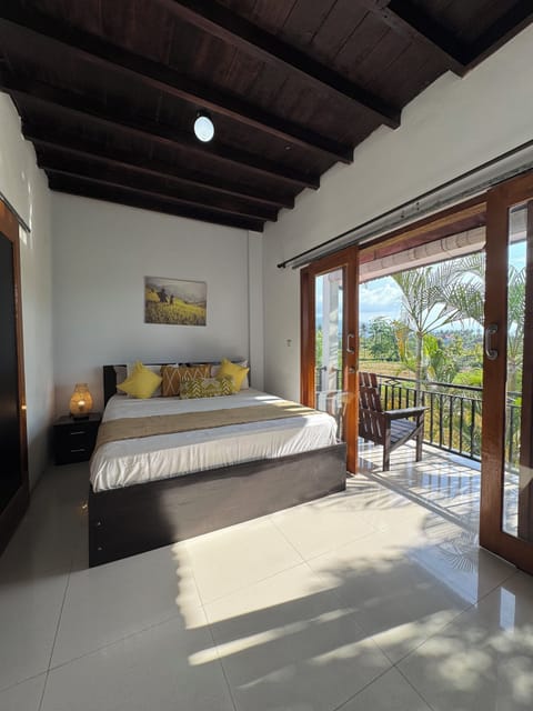 Family Room, Non Smoking, Garden View | Desk, laptop workspace, cribs/infant beds, free WiFi