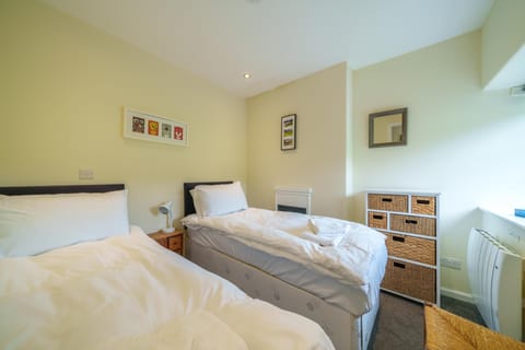 2 Gowbarrow Cottages, Watermillock Bedroom 3