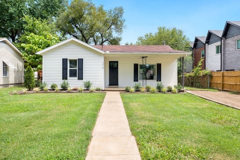 Enjoy local dining, shopping, and entertainment, all within a short drive to Downtown Fayetteville!