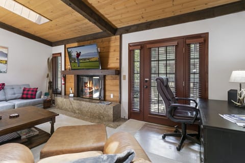 Townhome, 3 Bedrooms | Interior