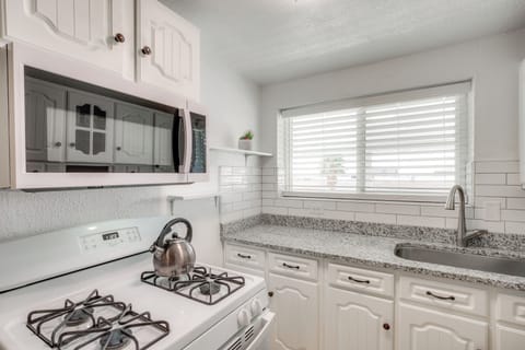 House (1 Bedroom) | Interior