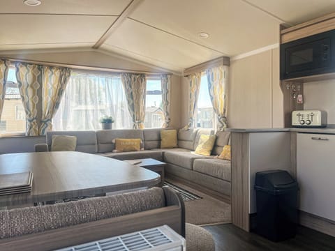 Dining Area | Oaks, Porthcawl