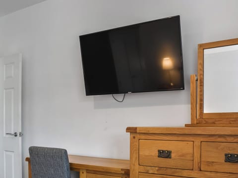 Double bedroom | Cottage 1 - Pengarreg Farm, Llanilar, near Aberystwyth