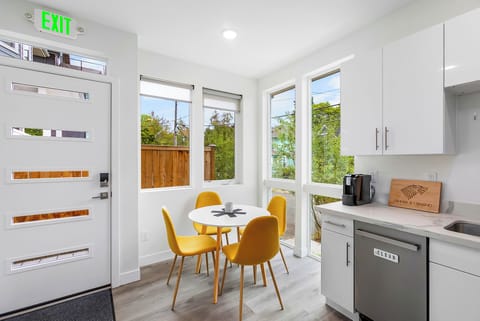 Classic Room | Shared kitchen facilities