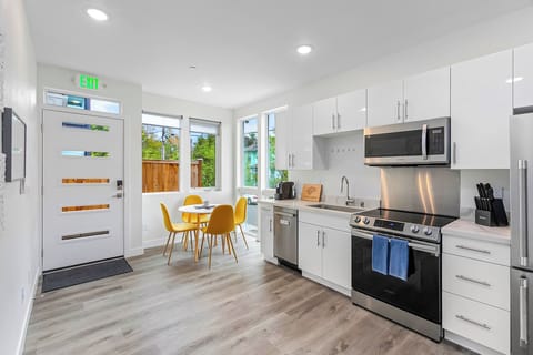 Classic Room | Shared kitchen facilities