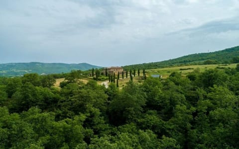 Activities, Amenities, Autumn, Balcony / Terrace / Patio, Building Exterior, Garden, Pool, Spring, Summer