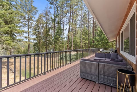 Deck for lounging and outdoor dining