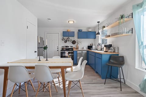 Full Size Kitchen with all cooking essentials