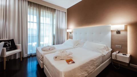 Classic Double Room | Premium bedding, minibar, in-room safe, desk