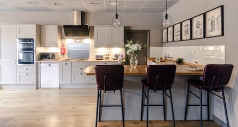 Deluxe Apartment, Non Smoking, Garden Area | Private kitchen | Electric kettle